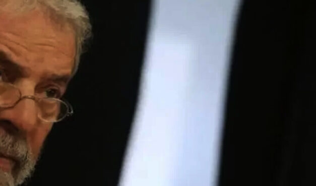 Lula é o mesmo. O Brasil e o mundo, não.