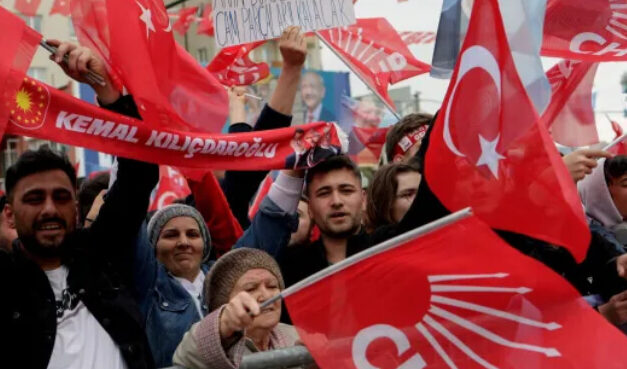 A Turquia entre a esperança e as ruínas