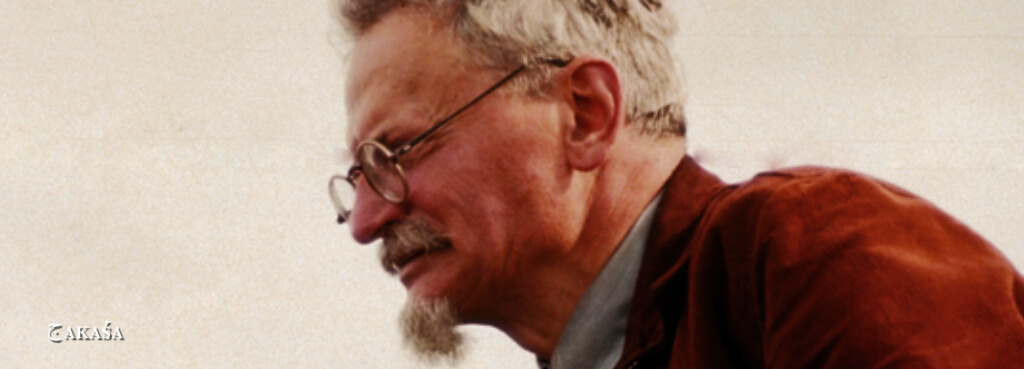 Trotsky, deletado da história  e assassinado por Stalin.