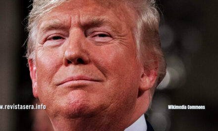 Chantagista, falastrão e errático