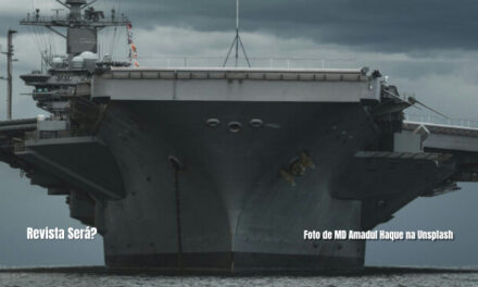 Cuidado: o Porta-Aviões está chegando