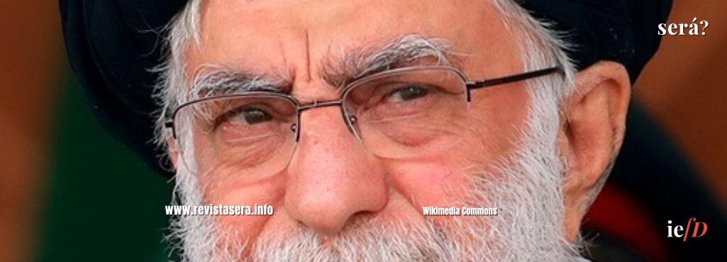 Aiatolá Khamenei, herói ou tirano?